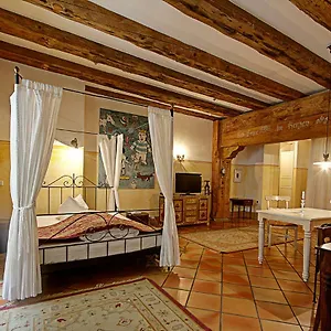 Orphée Andreasstadel Hotel